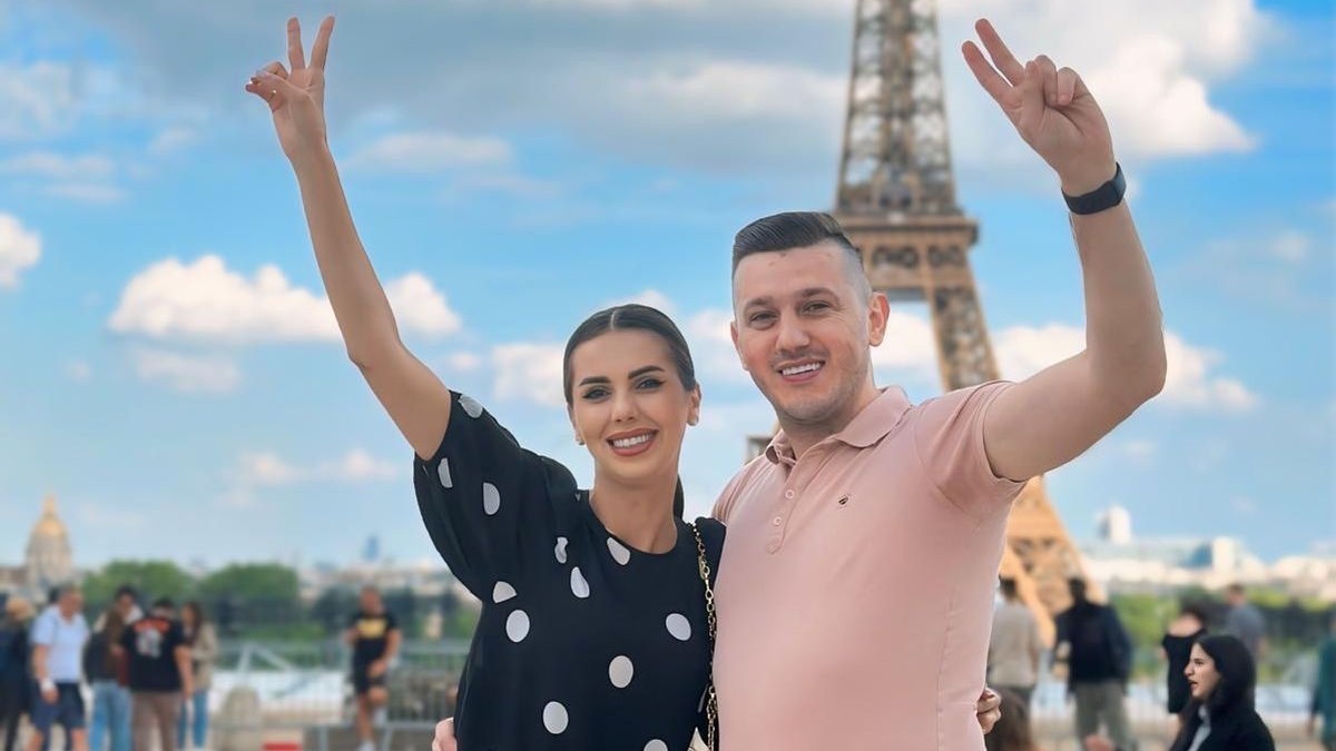 Ionuț Tatar, românul care gestionează carierele a 400 de artiști: „Totul se bazează pe organizare, tehnologie și încredere”
