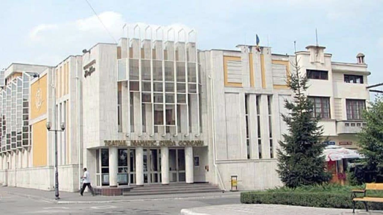 Teatrul «Elvira Godeanu» din Târgu Jiu, sub presiune: actori feriți de public și 40 de plecări