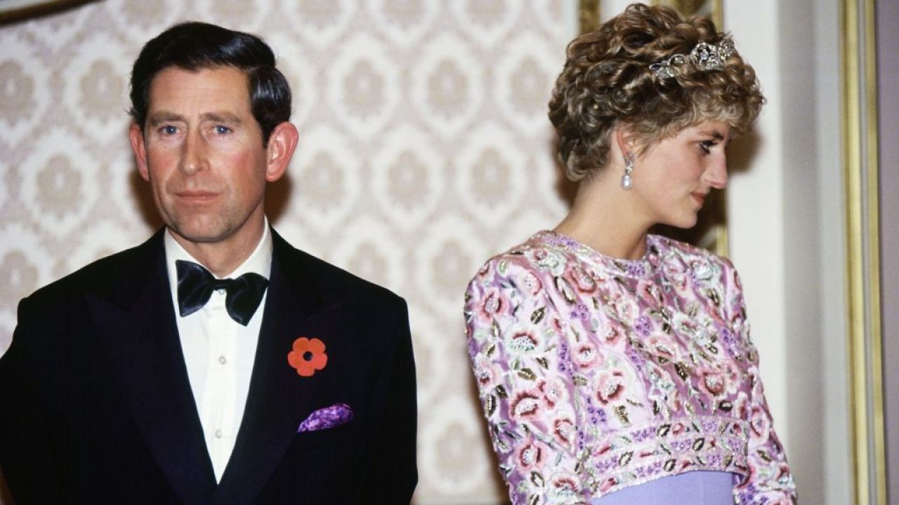 Memoriile fratelui Dianei reaprind conflictul cu Buckingham: regele Charles, acuzat de reacție „euforică” după moartea prințesei